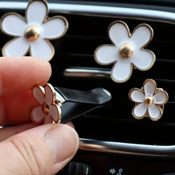 Car Vent Air Fresheners 4 pack - Picture 3 of 10